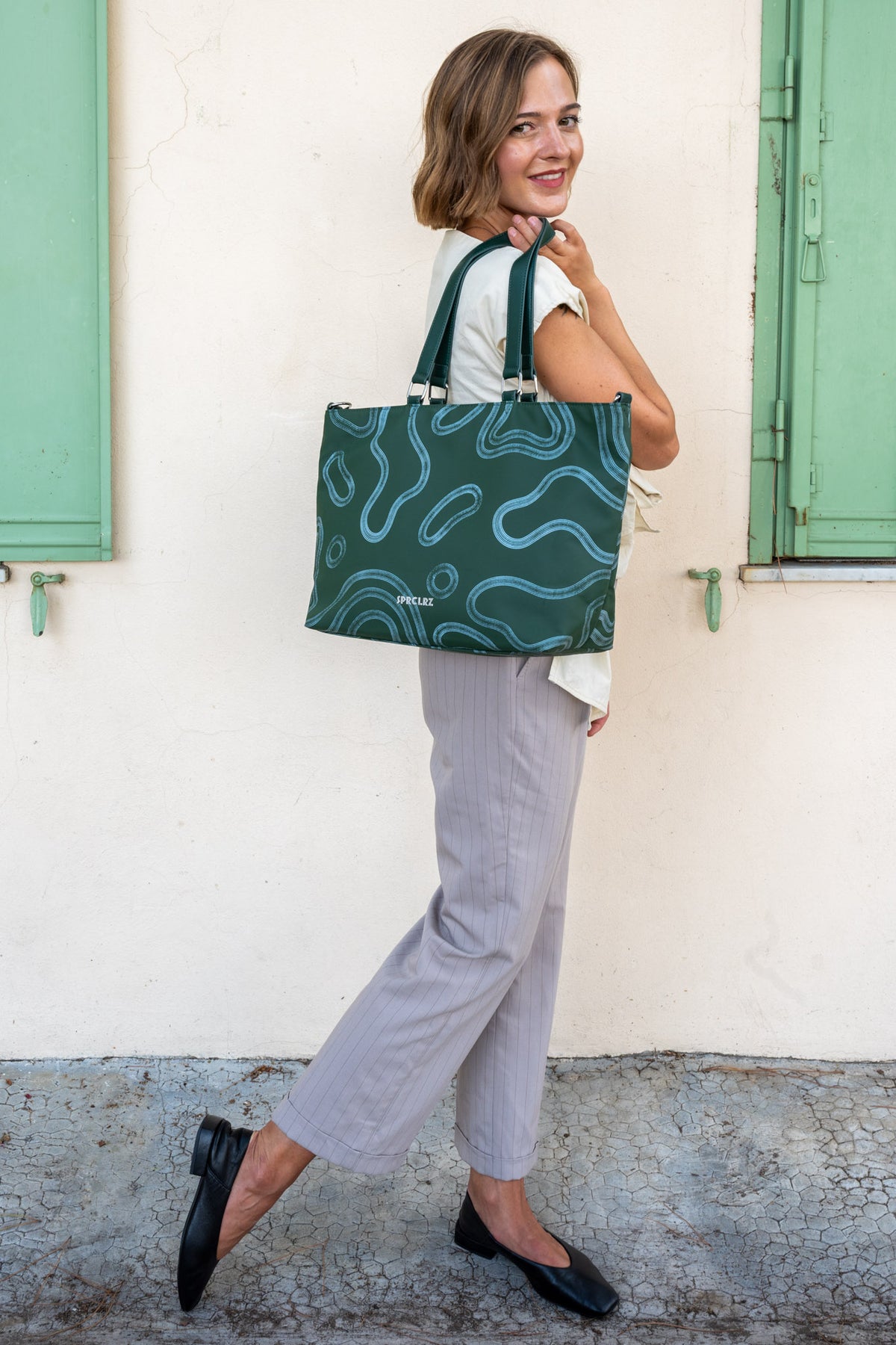 Elements Tote Medium in Jade Joy