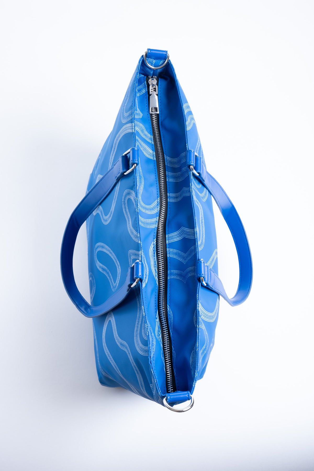 Elements Tote Medium in Cobalt Cove