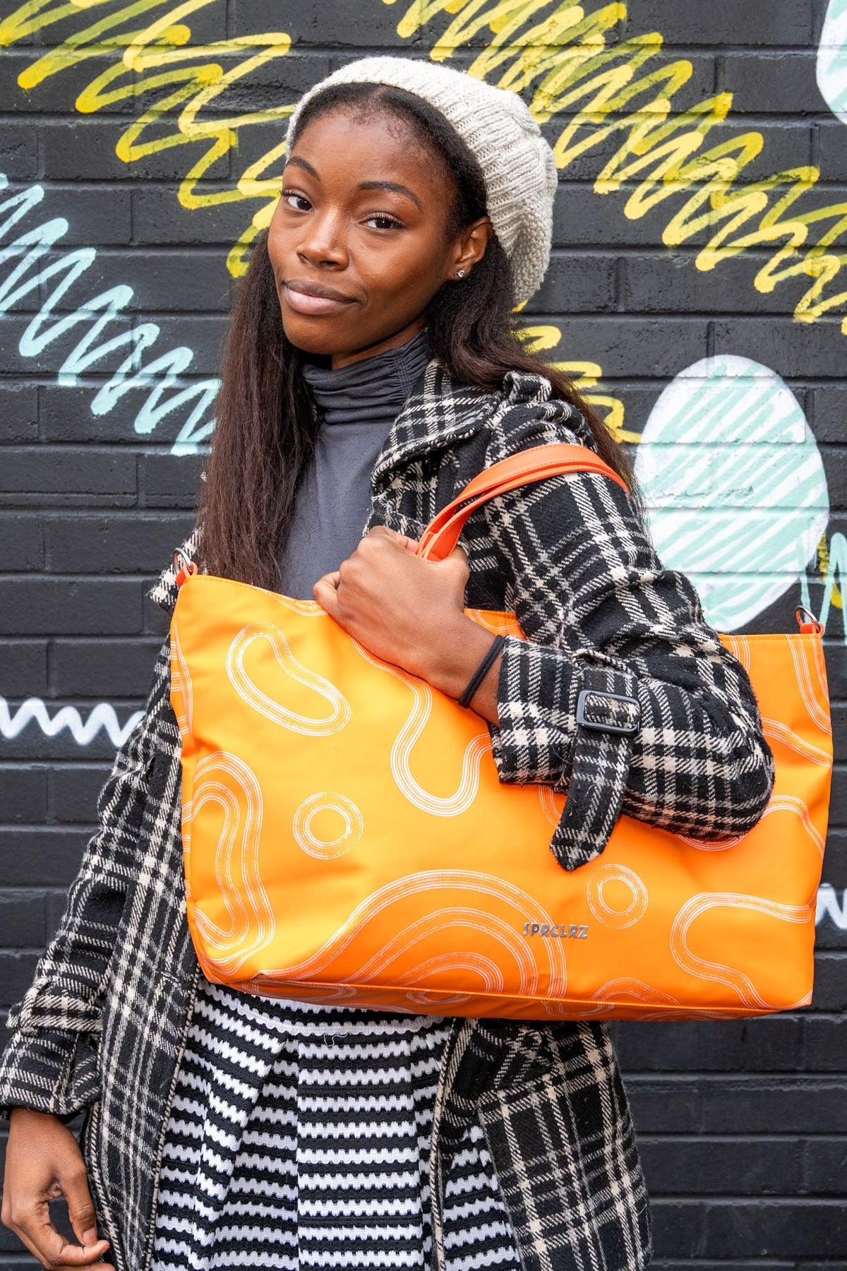Elements Tote Large in Solar Spark